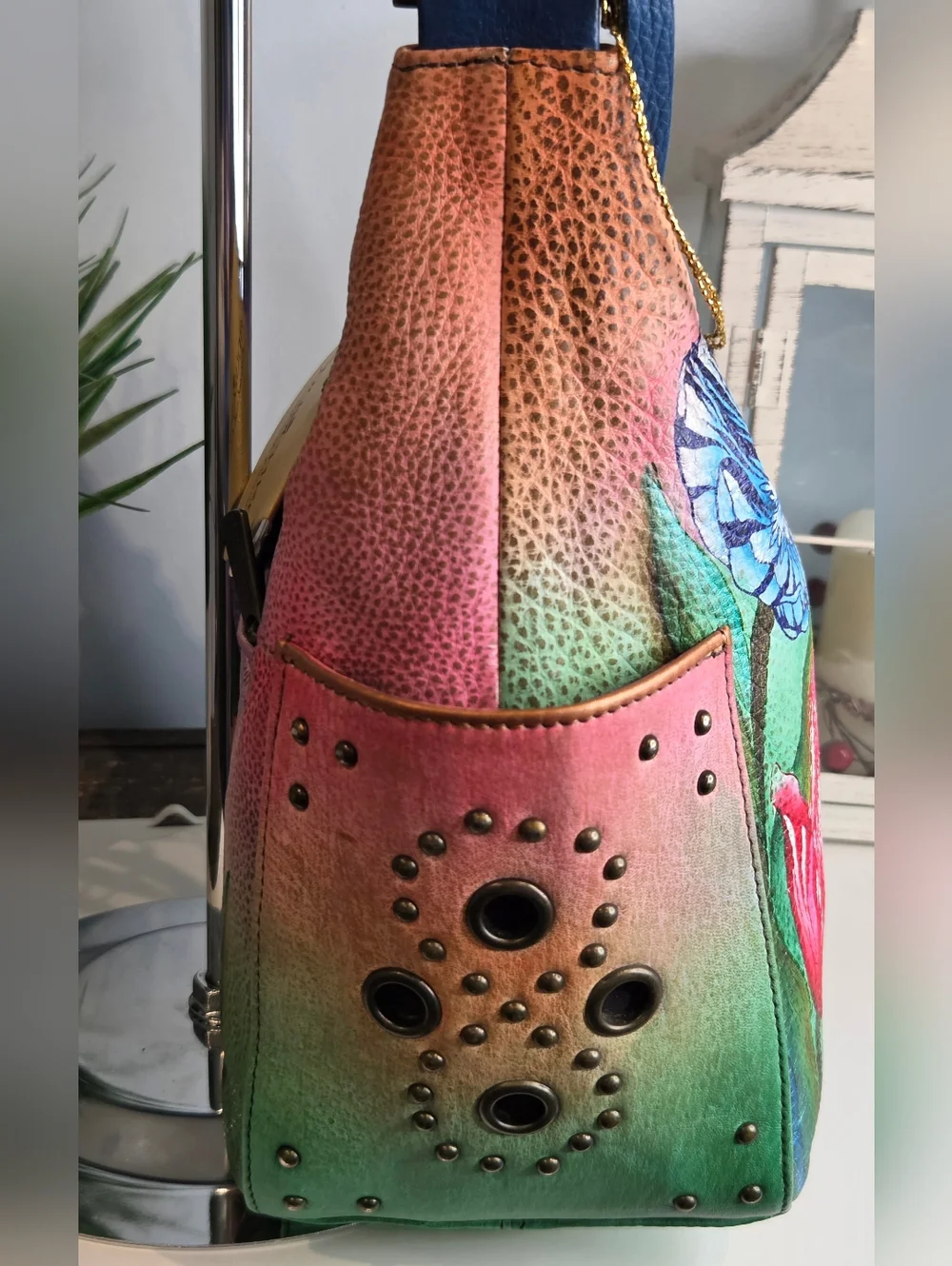 Anuschka Floral Hand Painted Leather Shoulder Bag - Picture 4 of 16